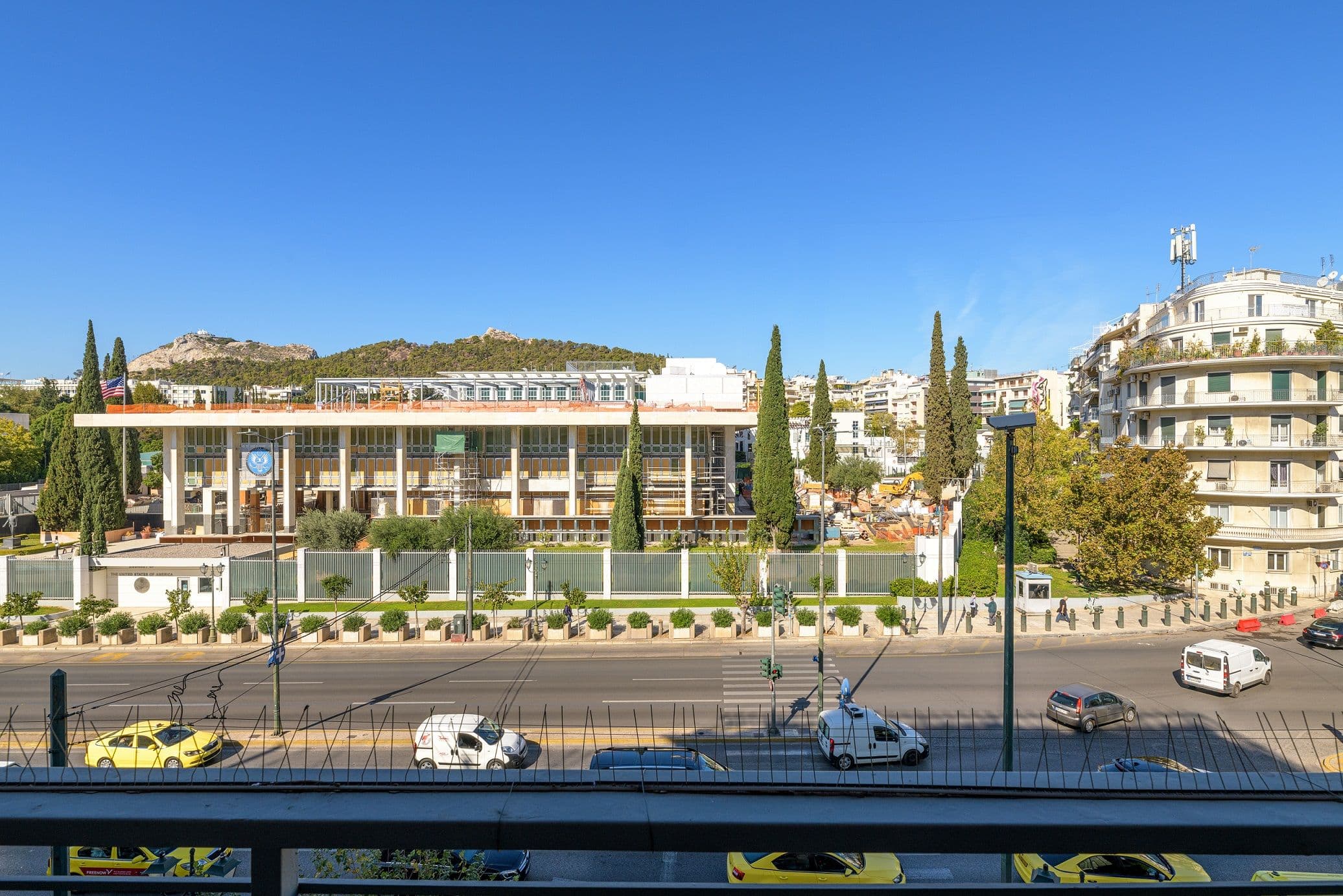 for sale Commercial — Mavili Square, photo 1